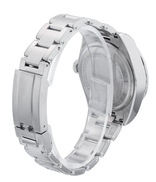 Tudor Black Bay Pro M79470-0001